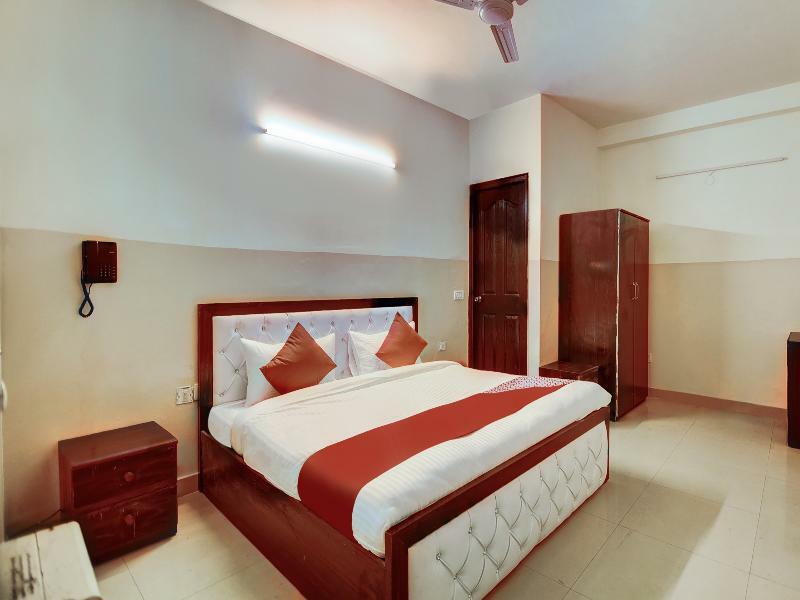 Oyo 28461 Royal Stay Inn Delhi  Exteriör bild