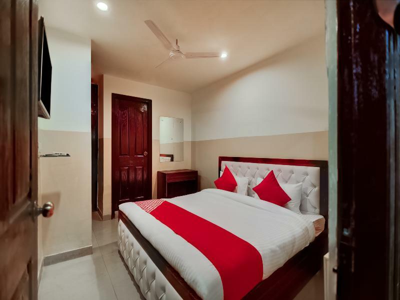 Oyo 28461 Royal Stay Inn Delhi  Exteriör bild