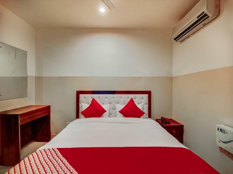 Oyo 28461 Royal Stay Inn Delhi  Exteriör bild